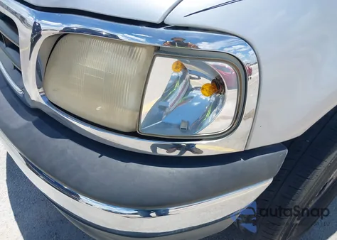 2000 Ford F-150 Work Series/Xl/Xlt из США, поврежденный, VIN 1FTZF1725YKA29268